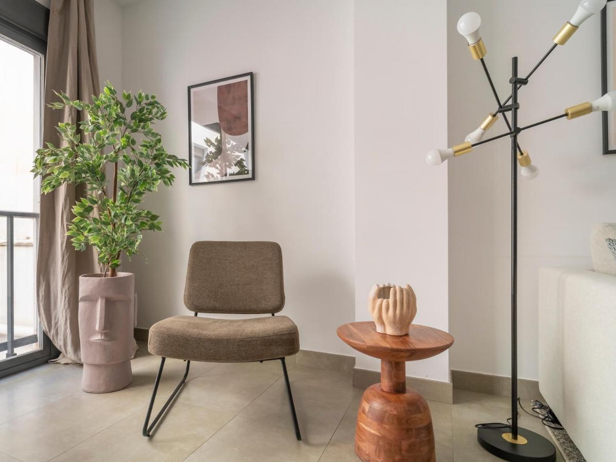 Sanders Uptown - Cute One-Bedroom Apartment Near City Center Малага Екстер'єр фото